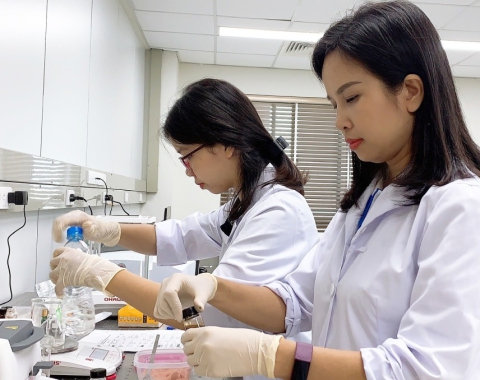 Chiết Xuất Thực Vật Quý Thành Dược Mỹ Phẩm